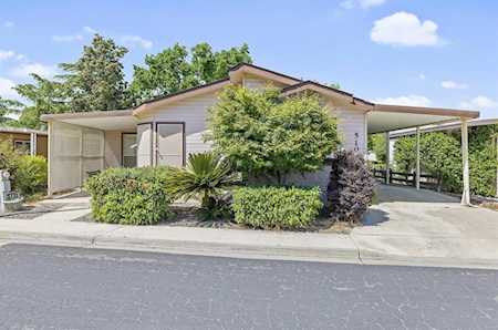5106 W Sunnyside #87 Court #87 Visalia, CA 93277