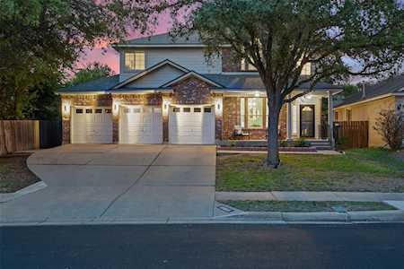 10605 Lindshire LN Austin, TX 78748