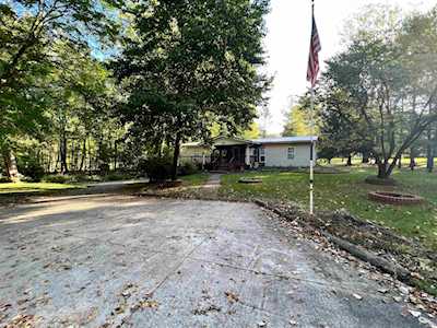 2846 S Woodland Hills Dr W Warsaw, IN 46580