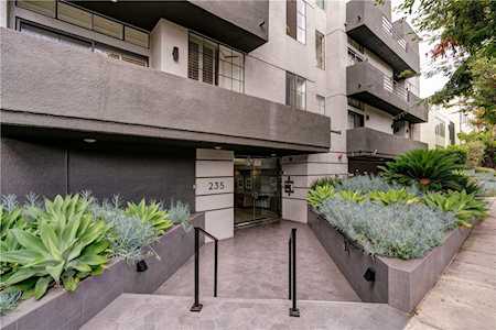 235 S Reeves Dr #305 Beverly Hills, CA 90212