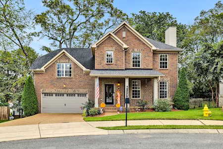 127 Otter Glenn Dr Hendersonville, TN 37075