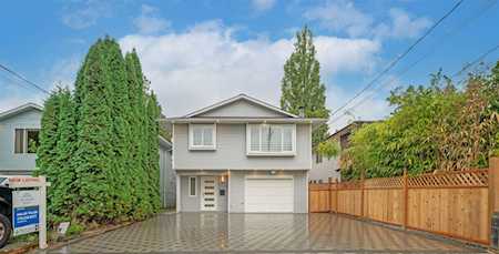 1828 Laurier Avenue Port Coquitlam, BC V3B 2C4
