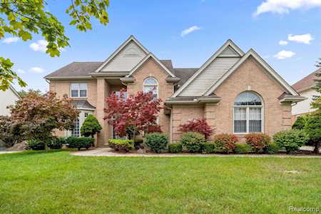 306 Pinehurst Dr Canton Twp, MI 48188