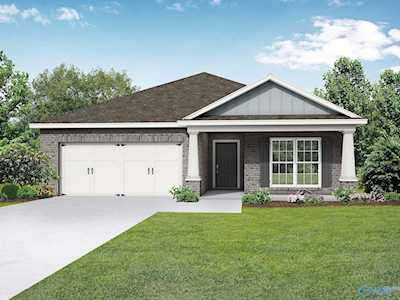 109 Burdine Street New Market, AL 35761