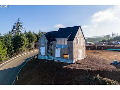 1143 NE Seascape AVE Depoe Bay, OR 97341