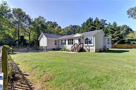2959 Lake Powell Rd Williamsburg, VA 23185