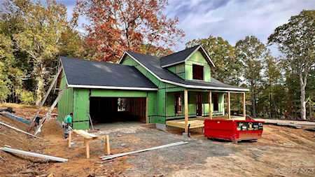 38 Byron Forest Dr Horse Shoe, NC 28742