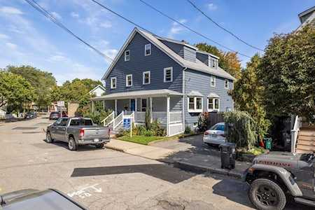 18 Brookford St #18 Cambridge, MA 02140