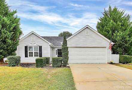 16017 Circlegreen Dr Charlotte, NC 28273