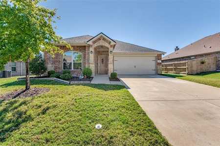 114 Broken Arrow Street Waxahachie, TX 75165