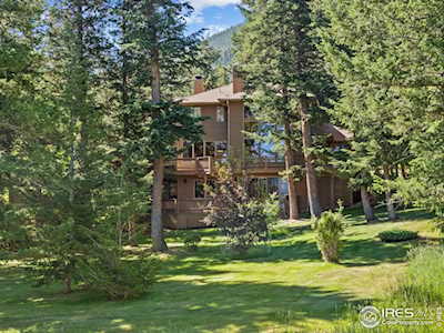2732 Cumulus Dr Estes Park, CO 80517