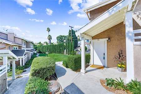 917 W Imperial Hwy #A La Habra, CA 90631