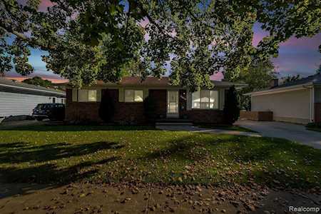 5415 Winshall Dr Swartz Creek, MI 48473