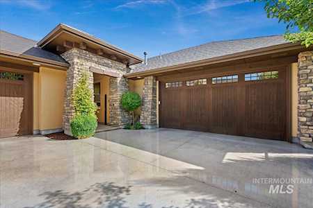 9646 W Tributary Ln Garden City, ID 83714