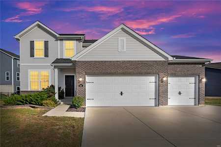 647 Wilmer Meadow Dr Wentzville, MO 63385