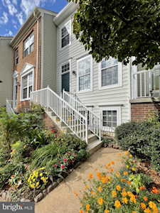 10034 Moxleys Ford Ln Bristow, VA 20136