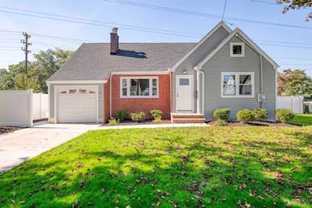 73 Elmwood Avenue Edison, NJ 08837