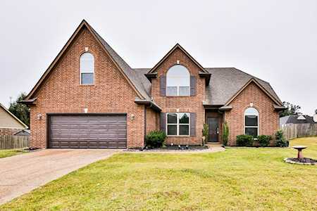 6839 Hare Pointe Dr Bartlett, TN 38002