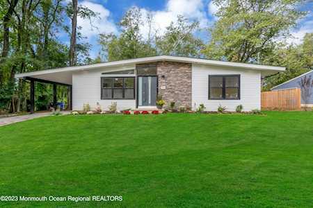 96 Parkview Terrace Lincroft, NJ 07738