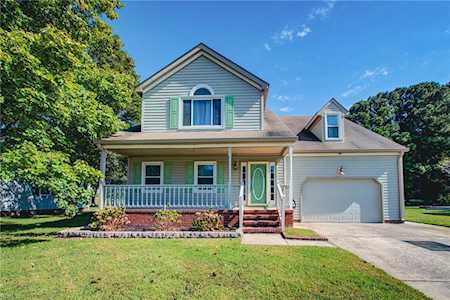 427 Las Gaviotas Blvd Chesapeake, VA 23322