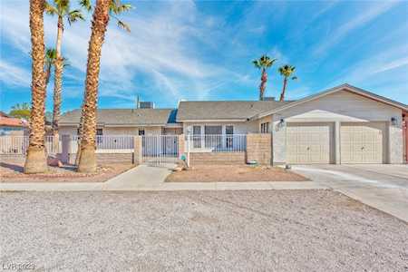 2250 S Tenaya Way Las Vegas, NV 89117