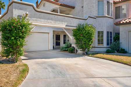 606 N Vista Lago Circle Palm Desert, CA 92211