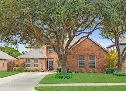 5713 Wilmington Drive Frisco, TX 75035