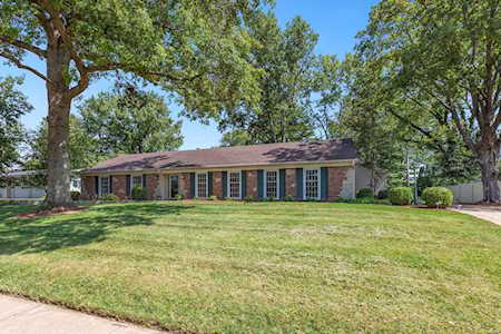 191 River Valley Dr Chesterfield, MO 63017