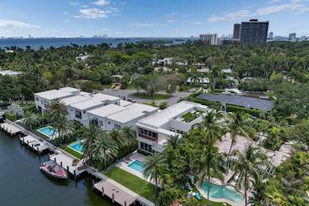 867 NE 76th St Miami, FL 33138