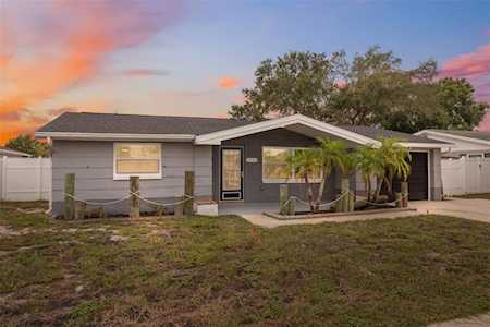 1113 Grand Blvd Holiday, FL 34690