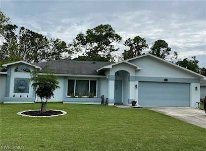 13780 Willow Bridge Dr North Fort Myers, FL 33903
