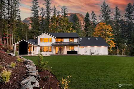 6993 N Fork Rd SE Snoqualmie, WA 98065
