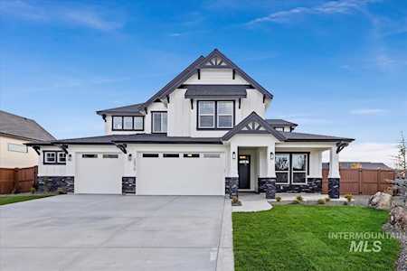 5879 W Pulaski St Eagle, ID 83616