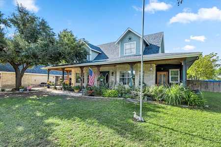 501 E Pfluger ST Pflugerville, TX 78660