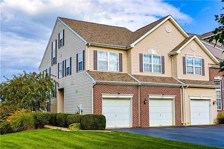 5253 Dartmouth Dr Macungie, PA 18062