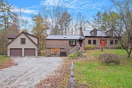17 Pleasant Valley Rd Bradford, NH 03221