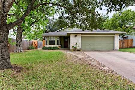 3901 Gemstone RD Austin, TX 78749