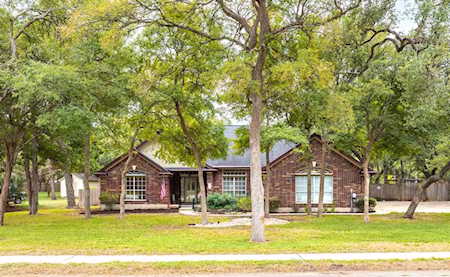 207 Treetop WAY Buda, TX 78610