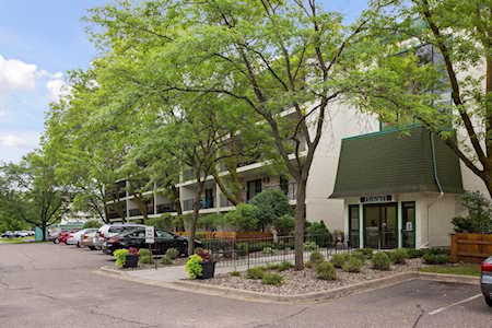 10531 Cedar Lake Road #216 Minnetonka, MN 55305
