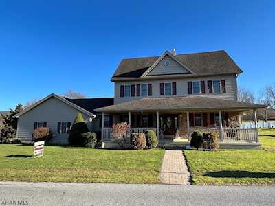 109 Pinecroft Avenue Altoona, PA 16601