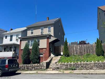 1536 Bell Avenue Altoona, PA 16602