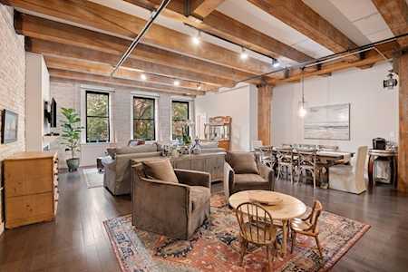 33 Sleeper St #308 Boston, MA 02210