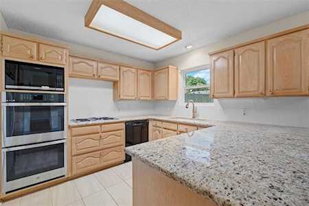 1512 Limestone Trail Edgecliff Village, TX 76134