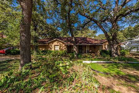 7233 Meadowbrook Drive Fort Worth, TX 76112
