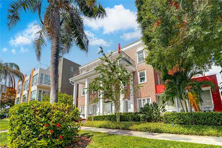 219 4th Ave N #201 St. Petersburg, FL 33701