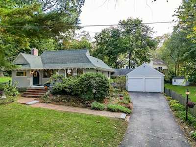 3 Woodland Road Bedford, MA 01730