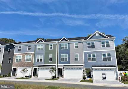 211 Jenkins Way Glen Burnie, MD 21061