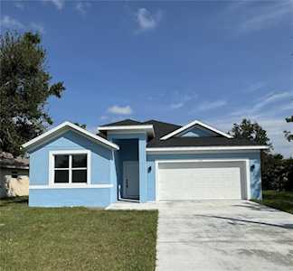 512 Sunset Rd N Rotonda West, FL 33947
