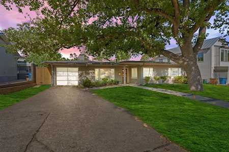 2204 Mccullough ST Austin, TX 78703