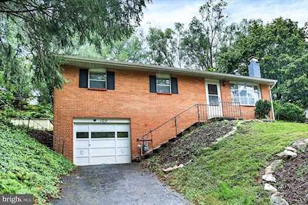 109 N Sporting Hill Rd Mechanicsburg, PA 17050